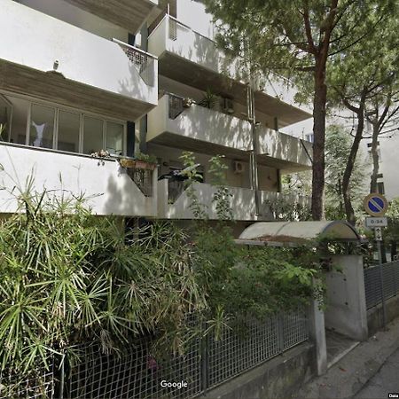 5 Viale Fano Apartment Римини Екстериор снимка